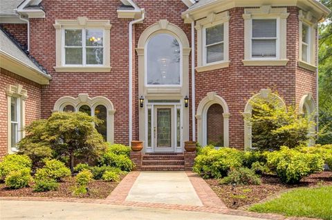 A home in Dacula