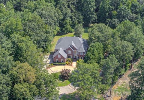 A home in Dacula