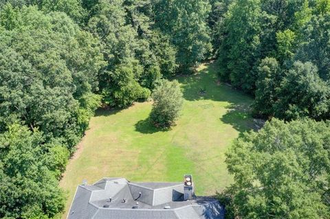 A home in Dacula