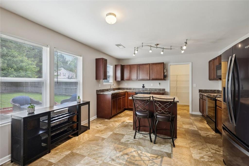 6904 Estepona Street, Atlanta, Georgia image 14