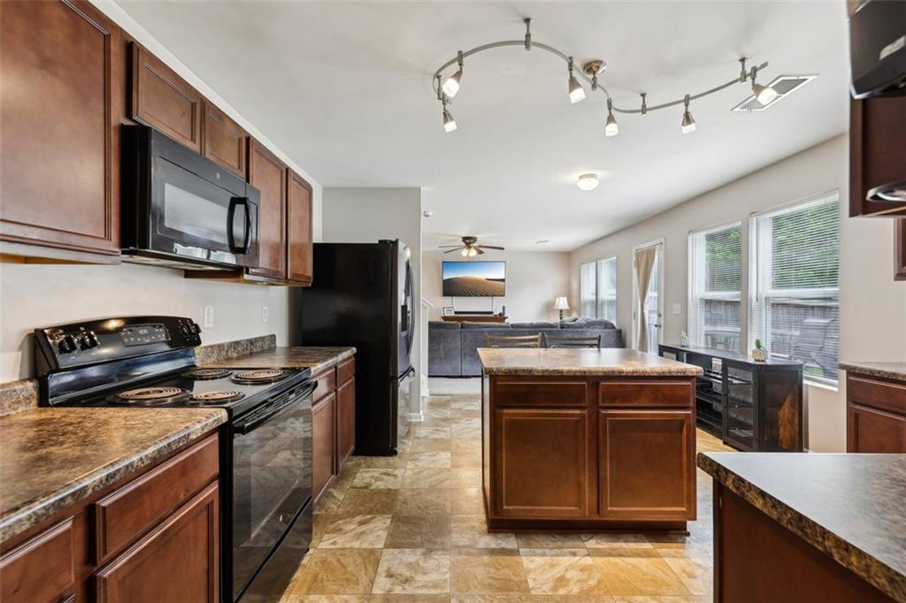 6904 Estepona Street, Atlanta, Georgia image 18