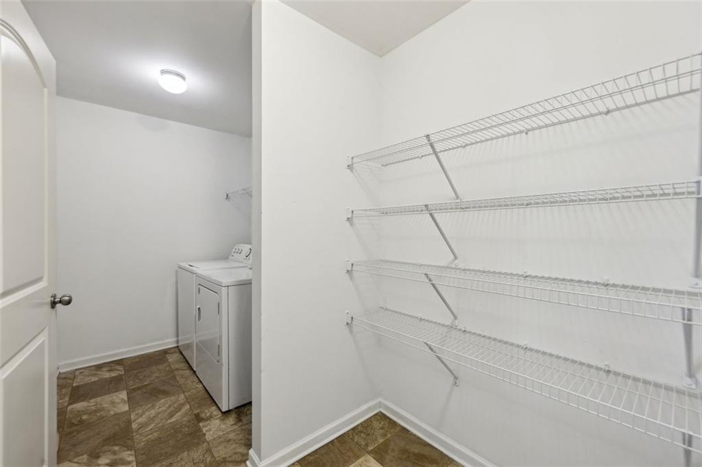 6904 Estepona Street, Atlanta, Georgia image 23