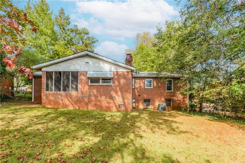 A home in Forest Park