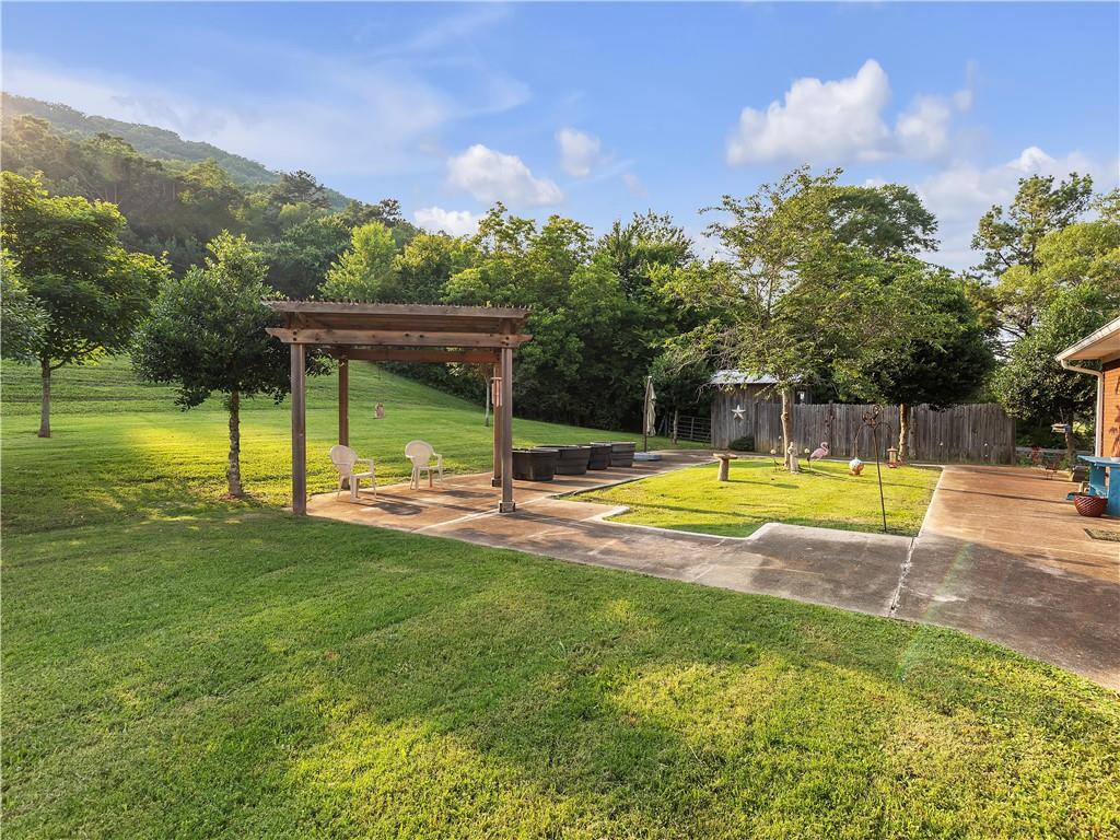 955 Baugh Mountain Road NW