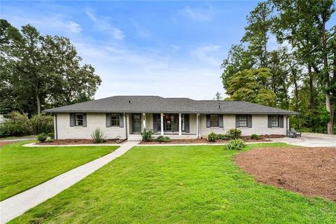 2710 Beverly Hills Drive NE Marietta GA 30068