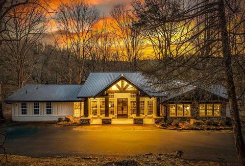 166 Red Oak Lane Mccaysville GA 30555