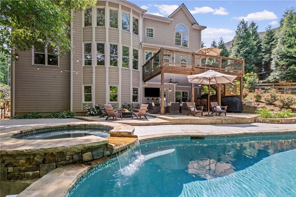 402 Greyfield Dr.