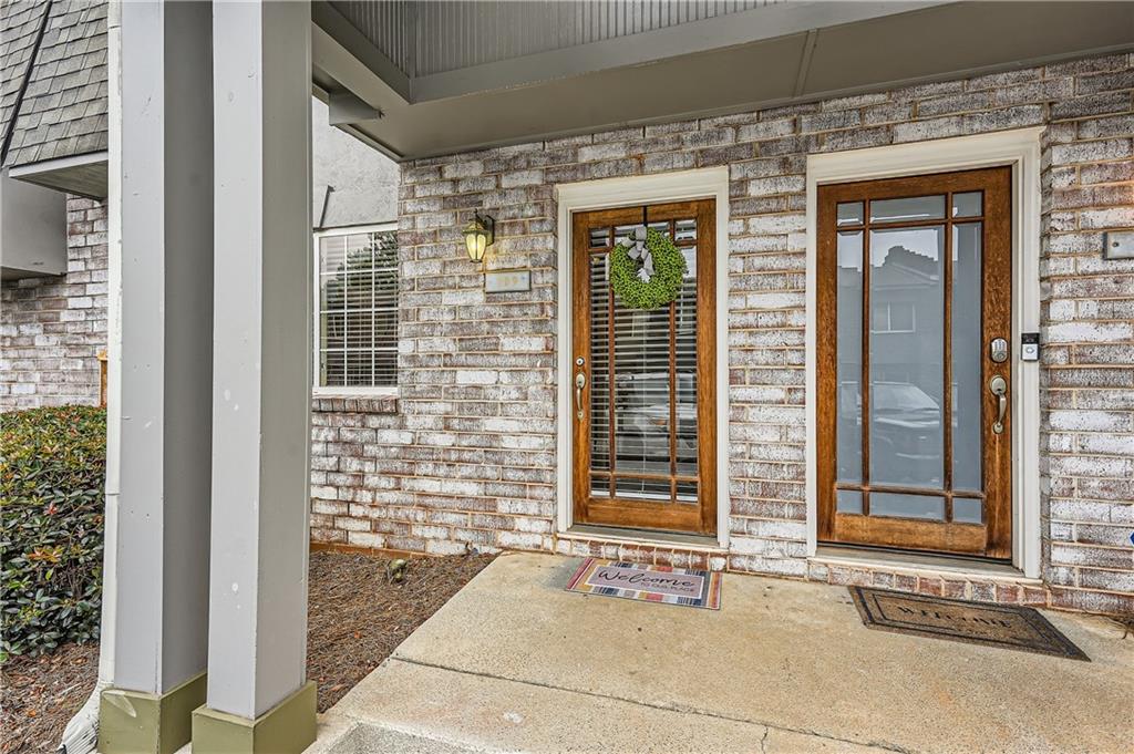 Experience the best of Smyrna living! Welcome home to your beautiful 2 bed, 1.5 bath townhouse offering the perfect blend of comfort,
modern living and convenience in the heart of Smyrna. Close to the Battery, Silver Comet Trail, Smyrna Market Village, Suntrust Park,
Cumberland Mall, the Galleria and easy access to 285! Water and a monthly cleaning is included. Designated parking spaces available. No
pets allowed.