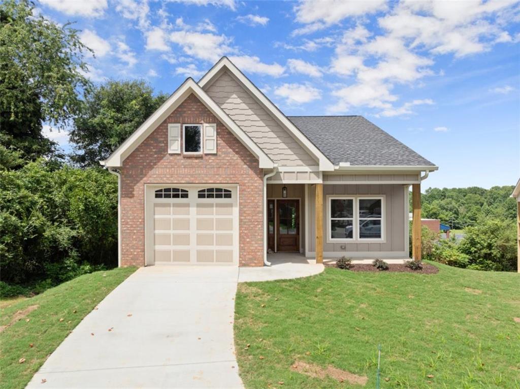 93 Colonial Dr