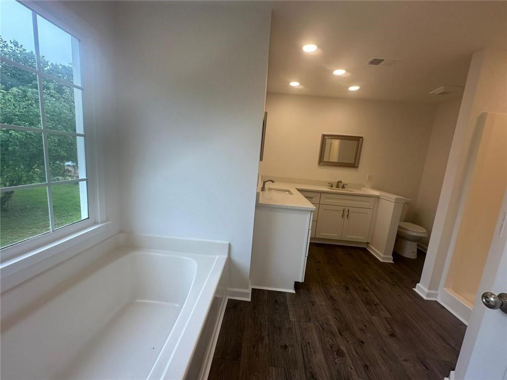 Photo 11 of 18 of 41 Cherokee Hills Drive house