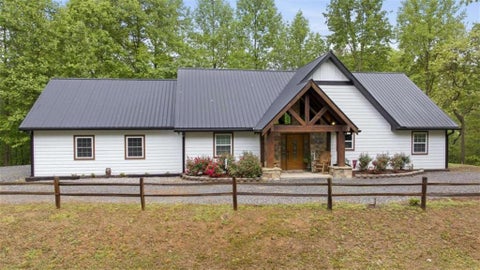 Homes For Sale - 137 Thornwood Lane<br/> Ellijay, GA 30540
