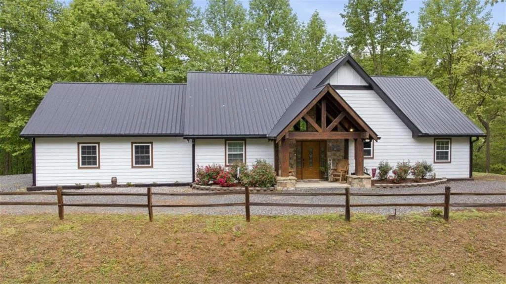 137 Thornwood Lane