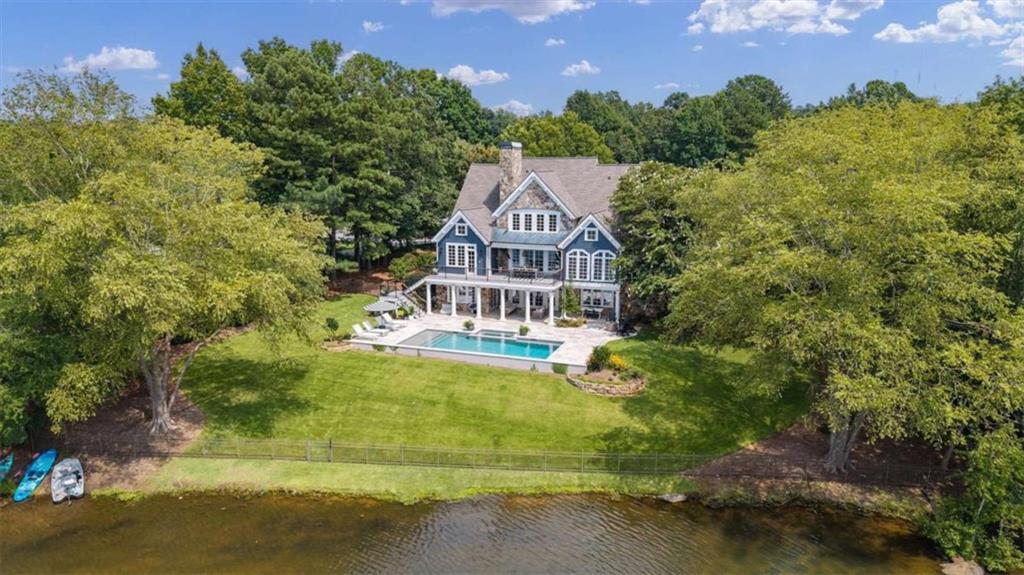 108 Oakmont Court
