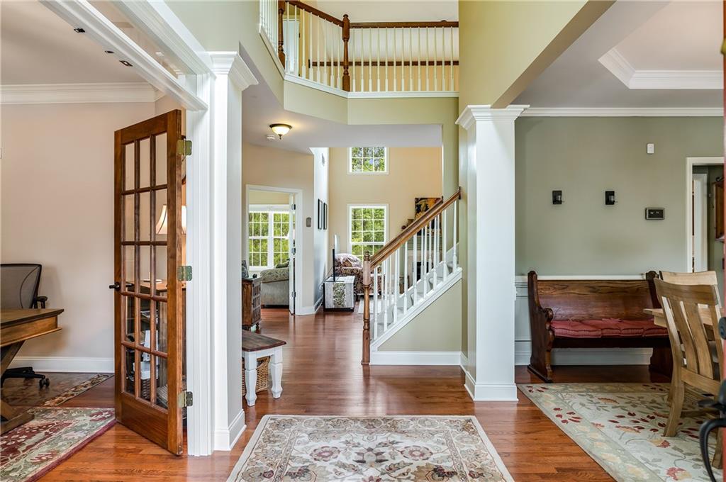 768 King Sword Court SE