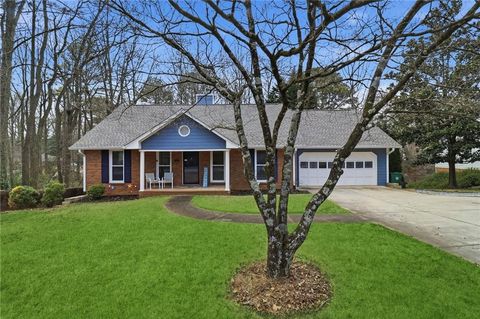 Photo of 1402 Mclendon Drive, Decatur, GA 30033 (MLS # 7711326)