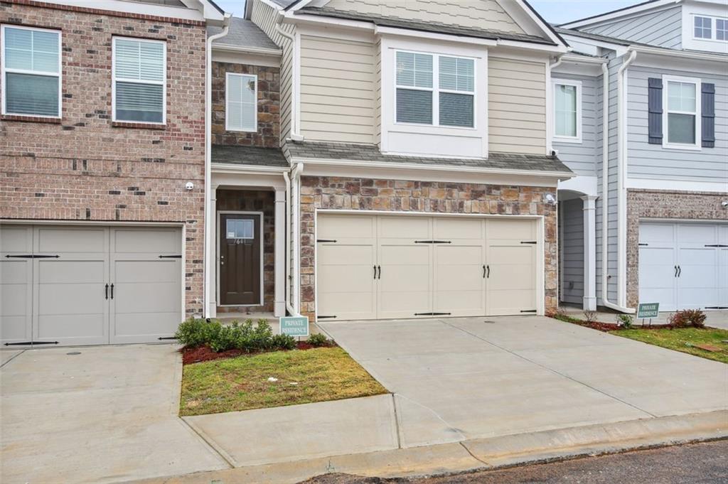 7641 SQUIRE Court