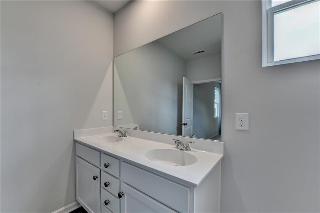 3968 Annsbury Court Ct, Lilburn, Georgia image 37