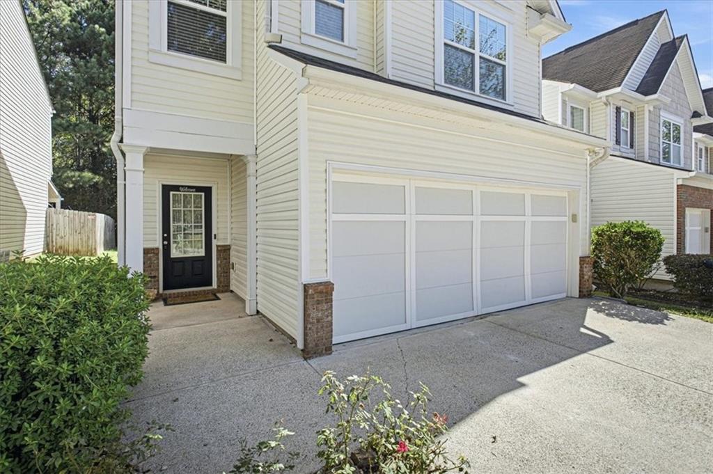 905 Tamarisk Place