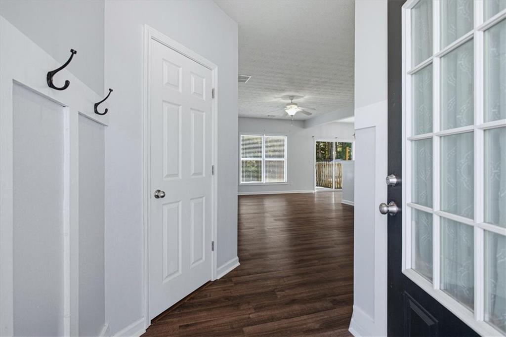 905 Tamarisk Place