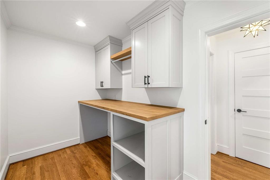 Martin Manor - Residential