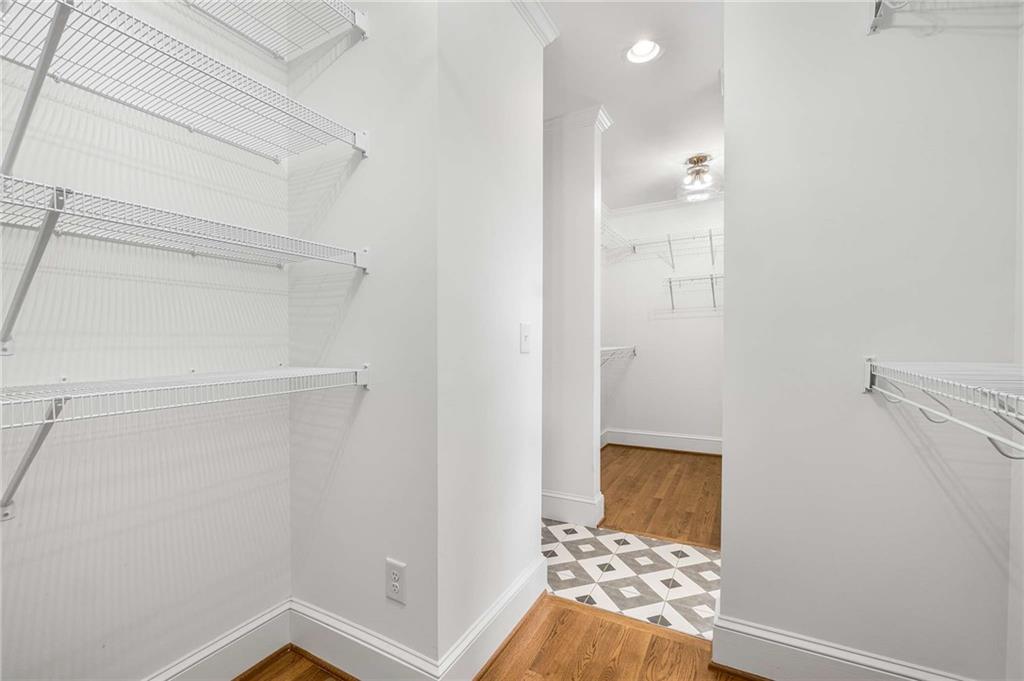 Martin Manor - Residential