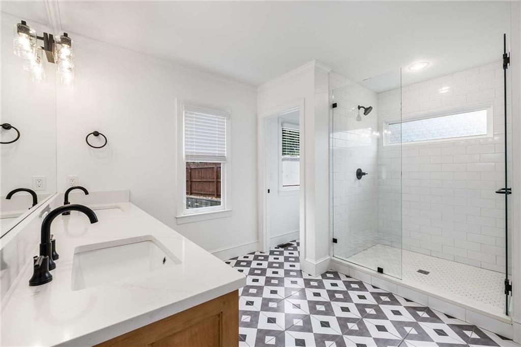 Martin Manor - Residential