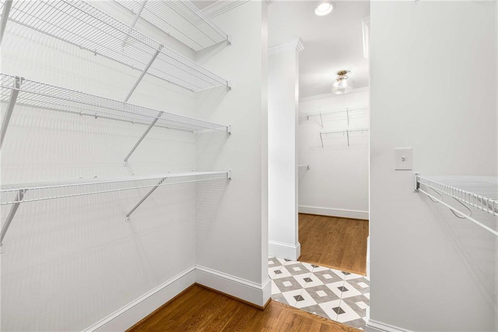 Martin Manor - Residential