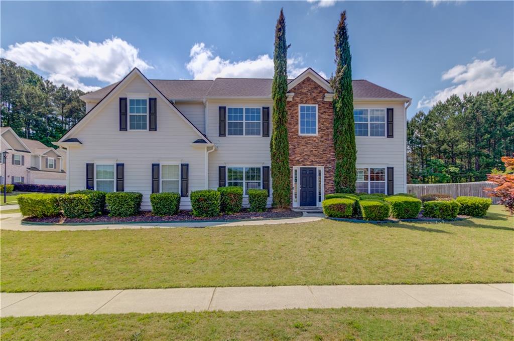 1043 Lexus Drive, Lawrenceville, Georgia image 1