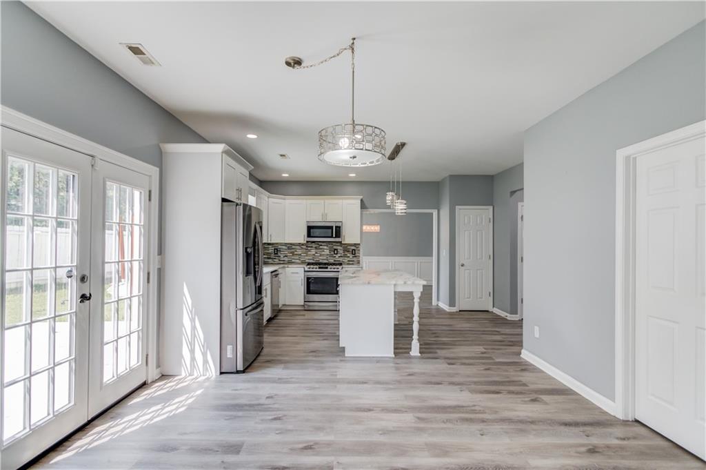 1043 Lexus Drive, Lawrenceville, Georgia image 16