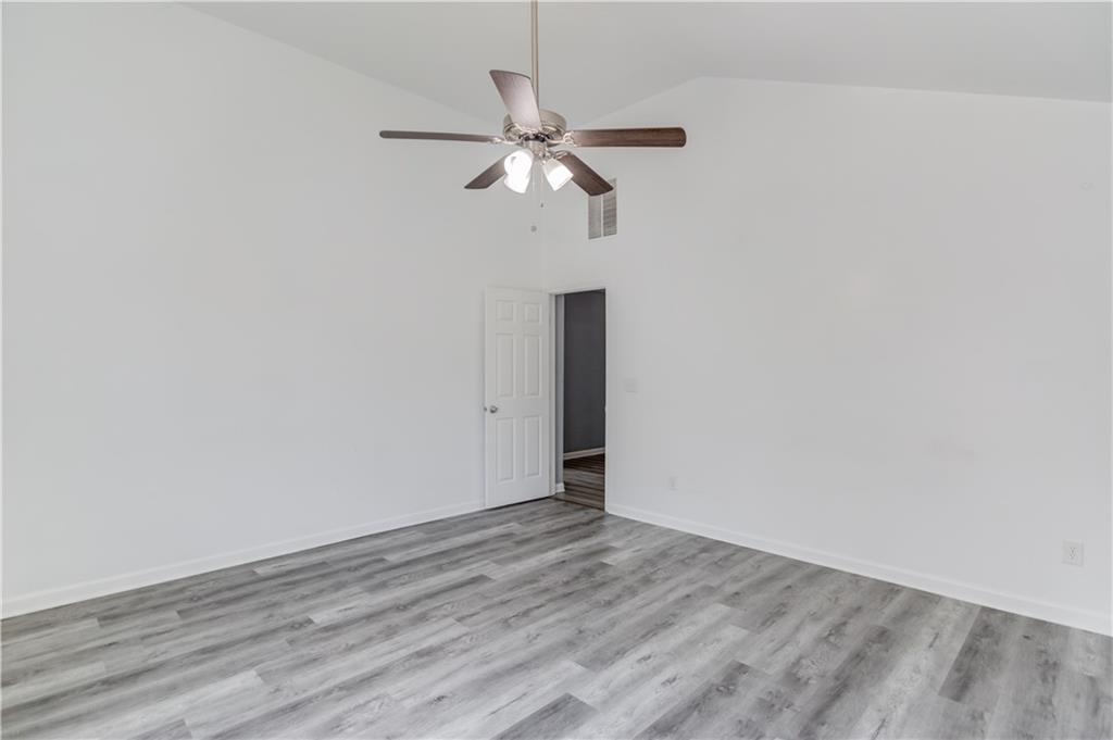 1043 Lexus Drive, Lawrenceville, Georgia image 41