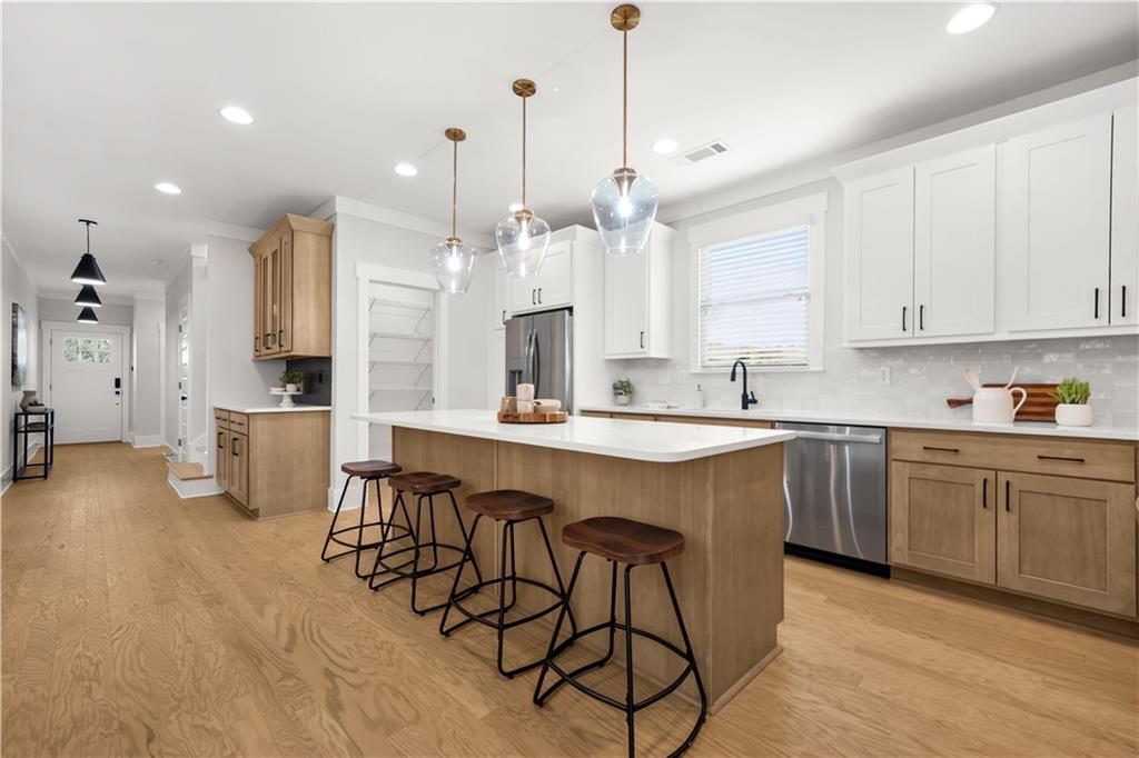 507 Casanova Street SE