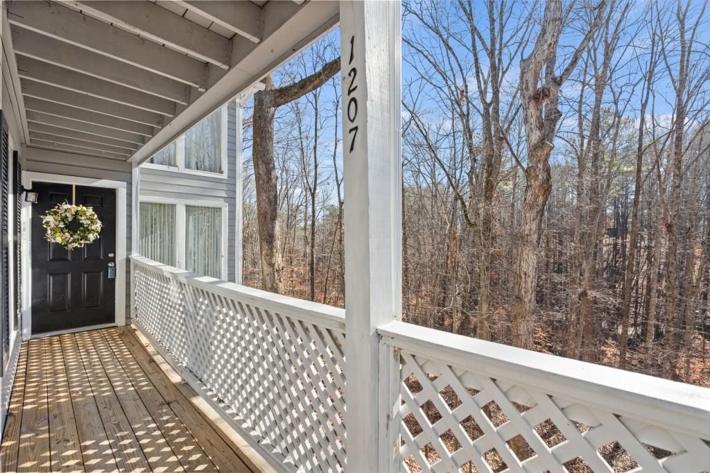 Photo of 1207 Vicksburg Place, Sandy Springs, GA 30350 (MLS # 7704744)