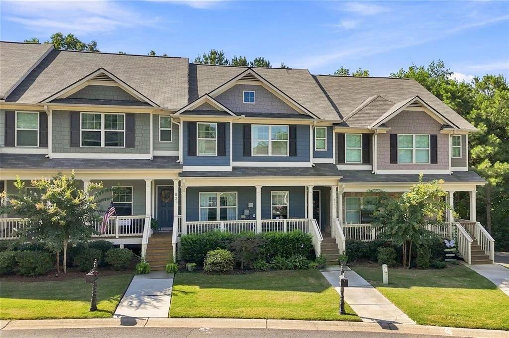 823 Ash Street, Holly Springs, GA, 30114