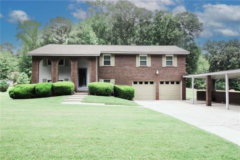 125 Pebble Beach Court Atlanta GA 30349