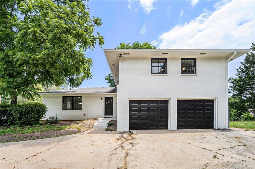 Photo of 1894 Twin Falls Road, Decatur, GA 30032 (MLS # 7704151)