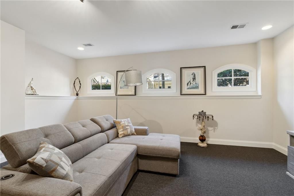 listing image 58