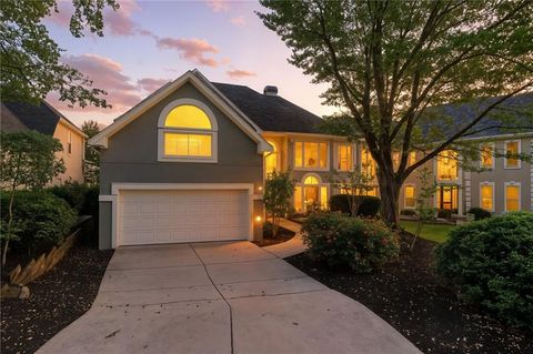 Photo of 4513 Chattahoochee Way, Marietta, GA 30067 (MLS # 7644915)