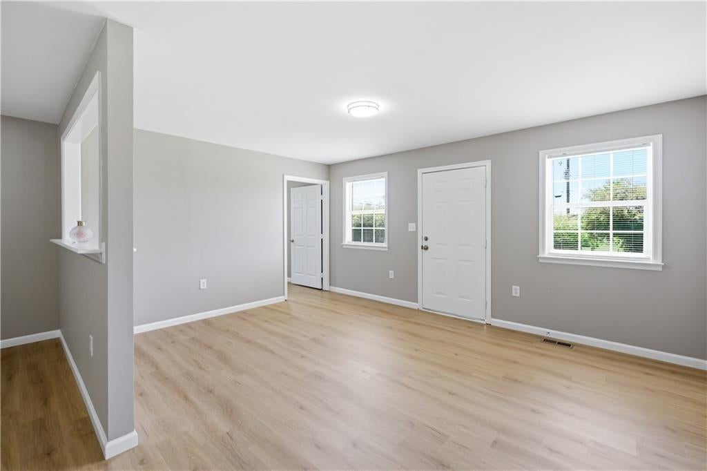 894 Lakeview Drive