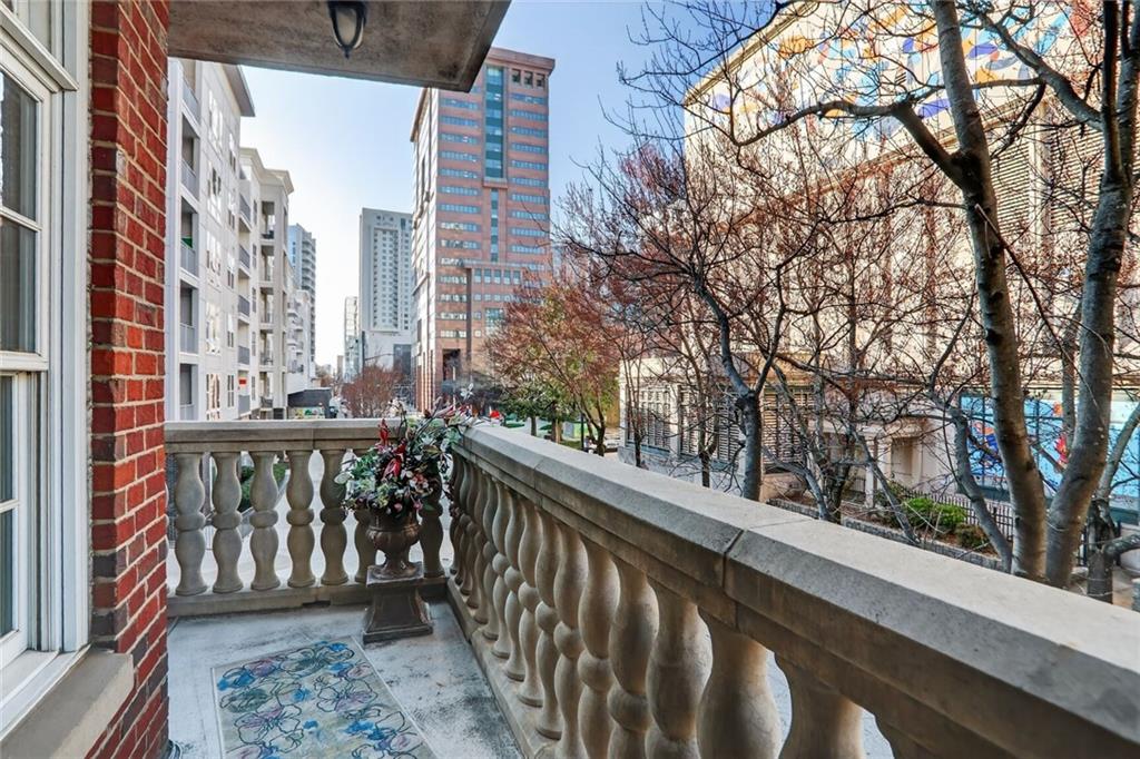 77 Peachtree Place NE 107