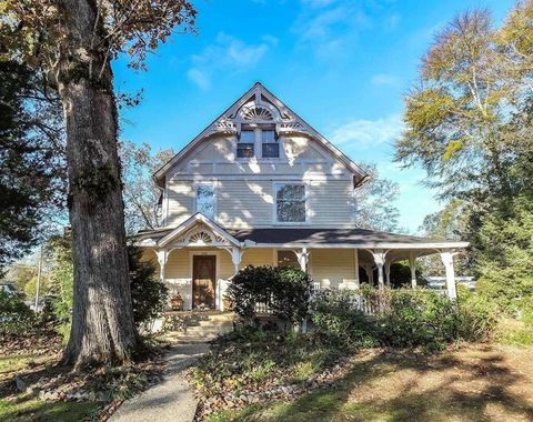 A home in Tallapoosa