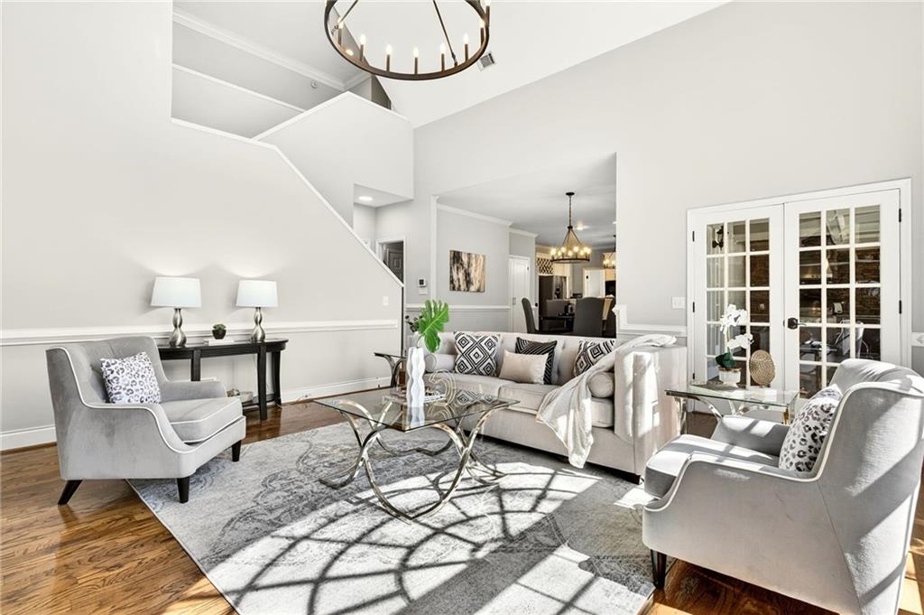 620 Lake Medlock Court