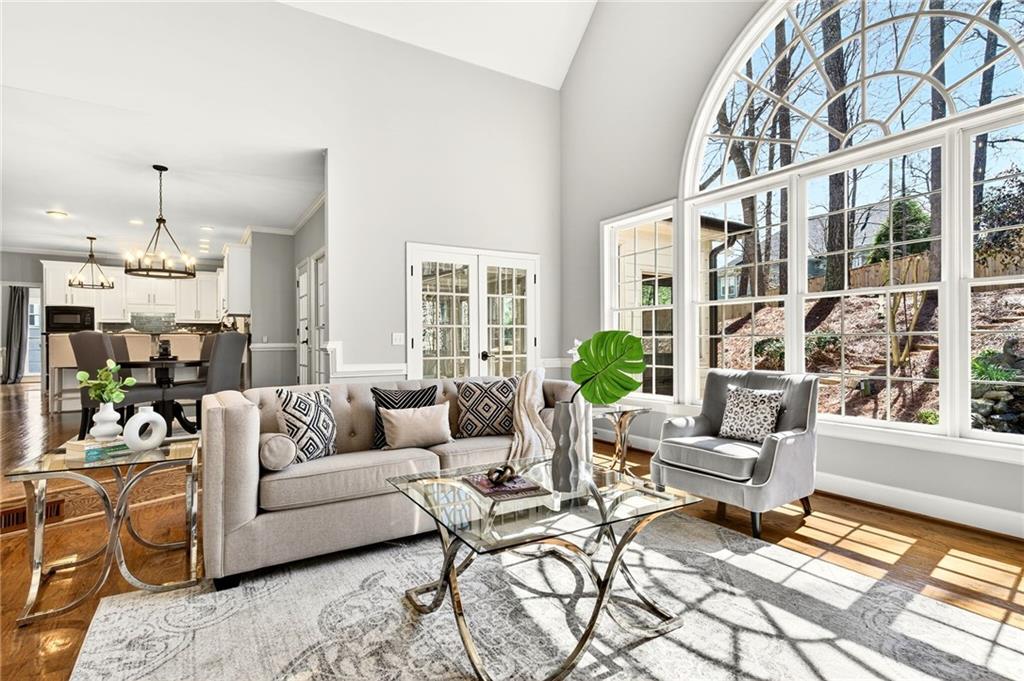 620 Lake Medlock Court