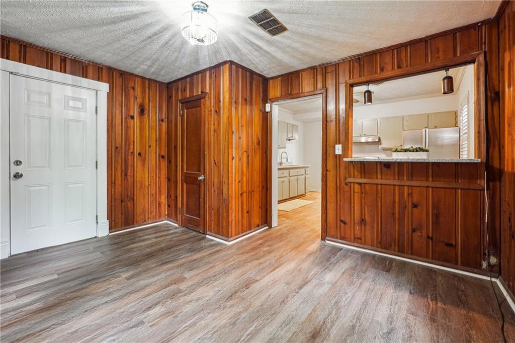 1111 Lawton Place SW