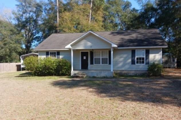 216 Cloverleaf Circle, Bainbridge, Georgia image 1