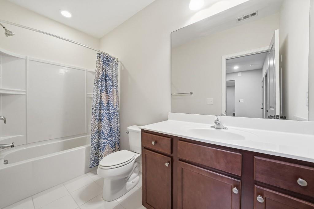 Claremore Manor - Residential