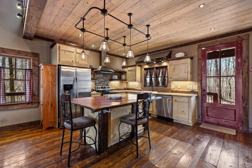 351 Toccoa Preserve Lane