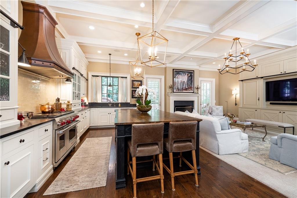 39 W Wesley Road NW 4