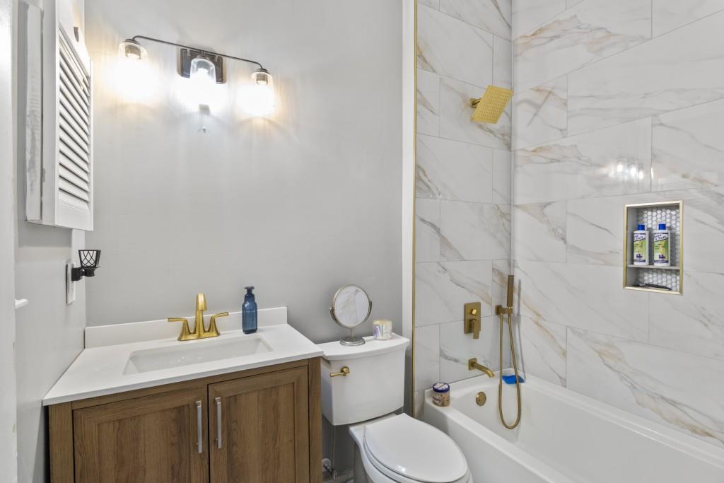 Washington Square - Residential