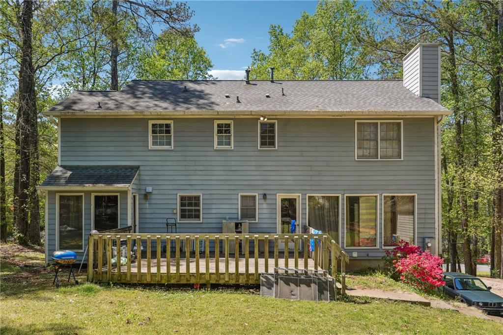 1366 Maple Ridge Drive, Suwanee, Georgia image 22