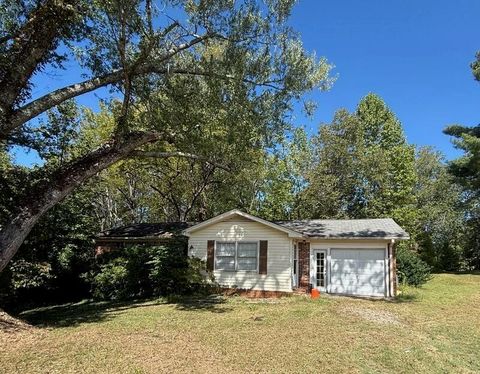 16 Welch Circle Dahlonega GA 30533